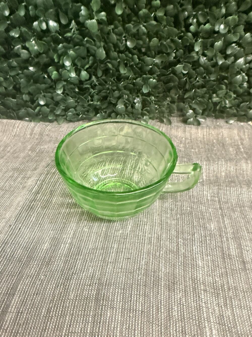 Vintage Federal Glass Optic Glowing Green Uranium Depression Tea Cup